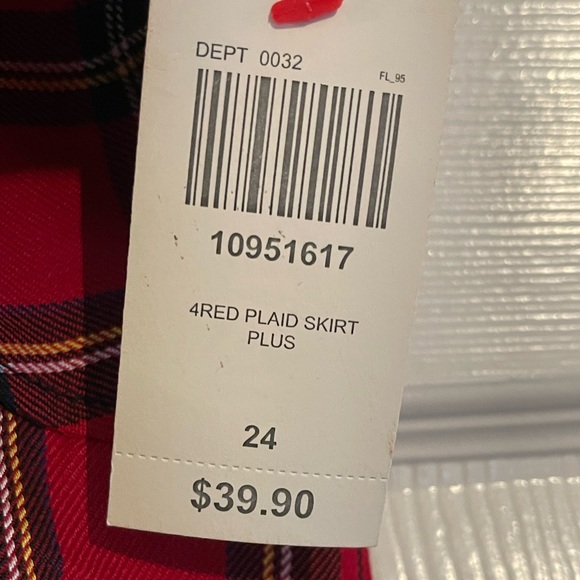 Hot Topic Plaid Skirt - Picture 4 of 4